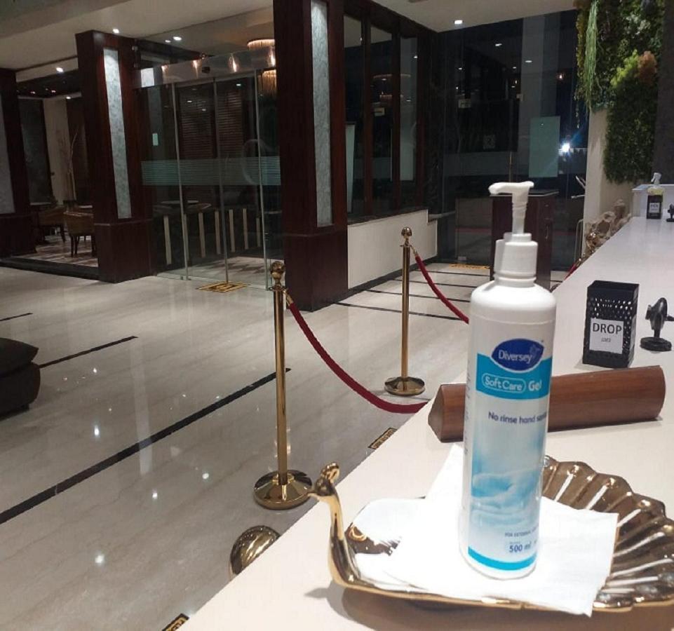 Hotel Sandy'S Tower Bhubaneswar Exterior photo
