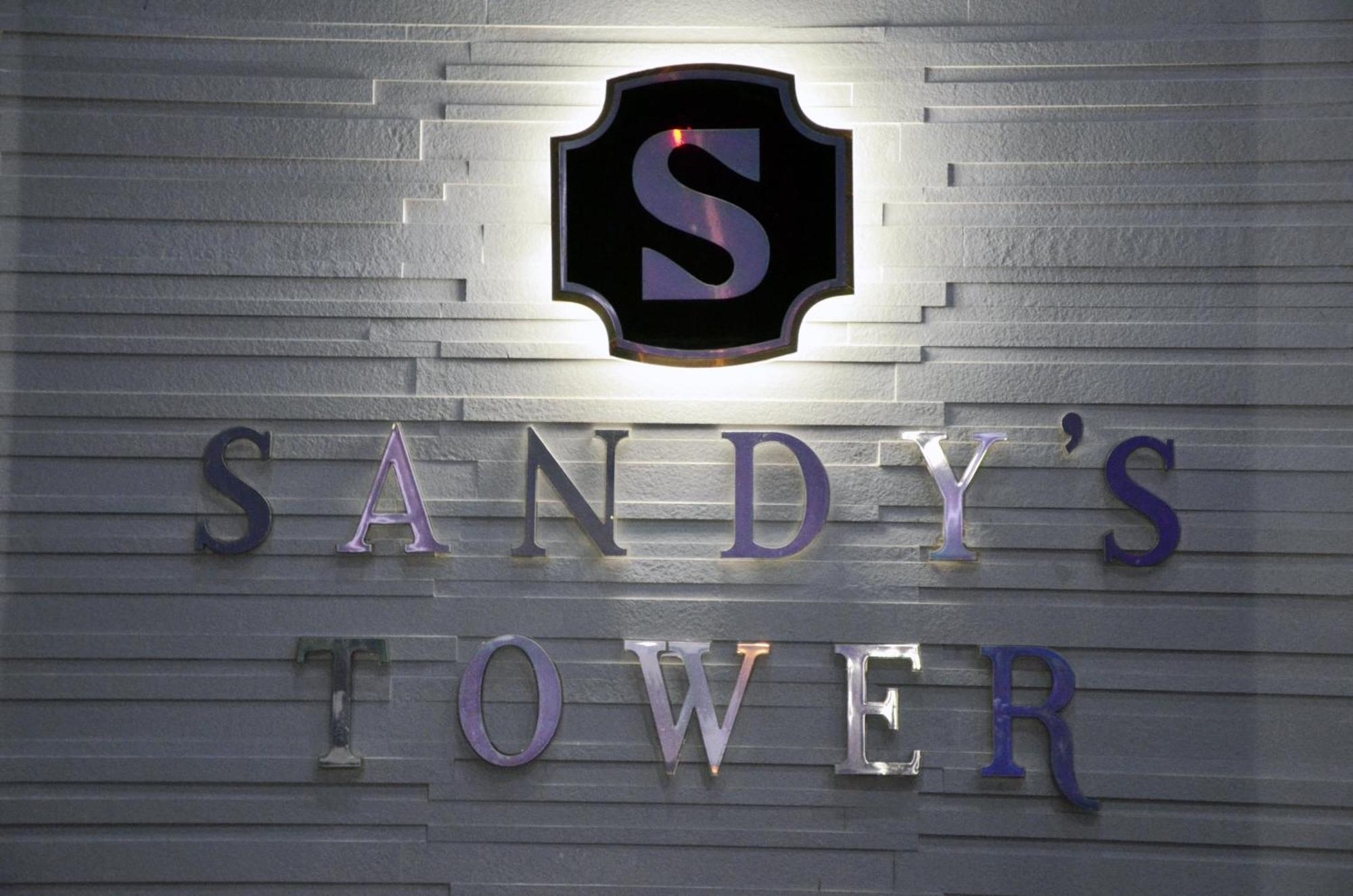 Hotel Sandy'S Tower Bhubaneswar Exterior photo