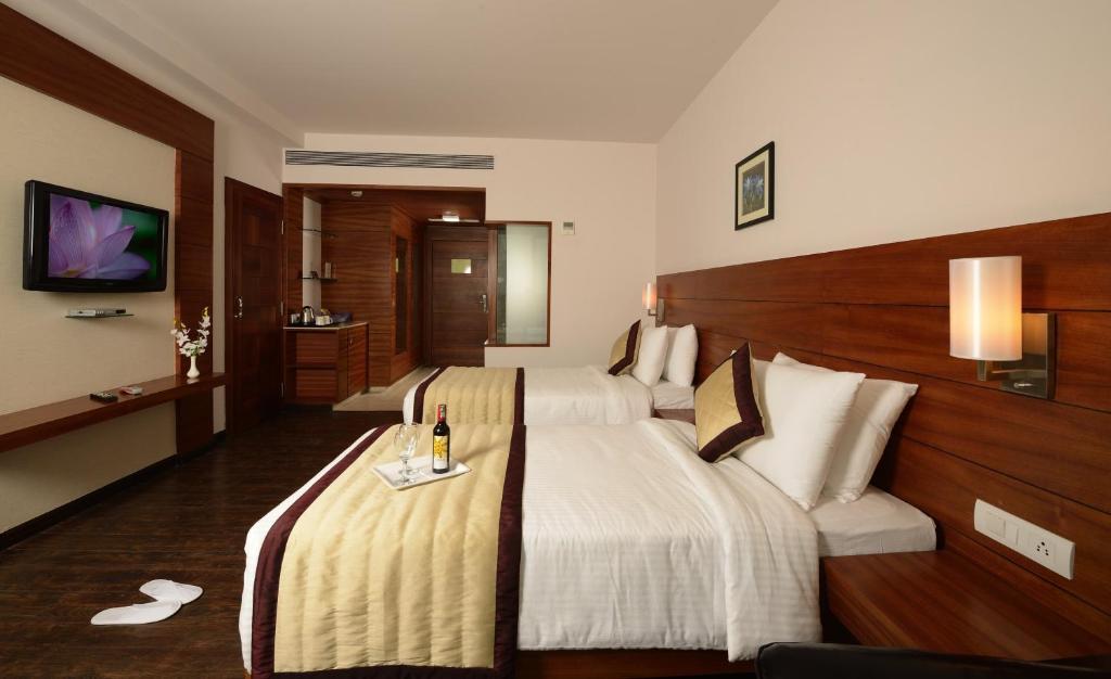 Hotel Sandy'S Tower Bhubaneswar Room photo