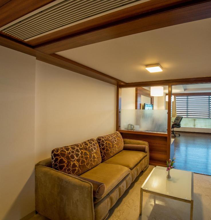 Hotel Sandy'S Tower Bhubaneswar Room photo