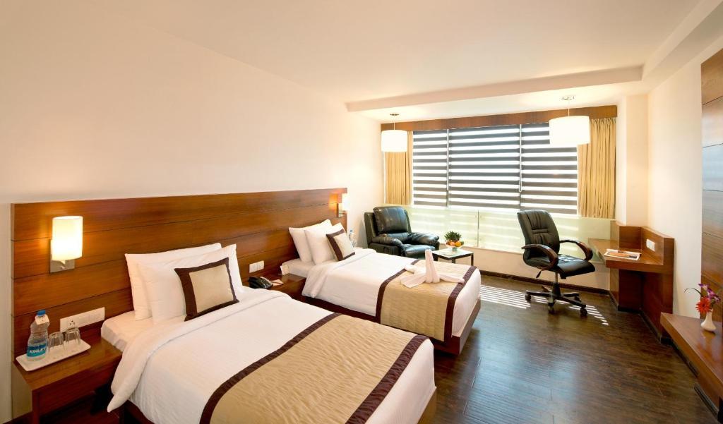 Hotel Sandy'S Tower Bhubaneswar Room photo