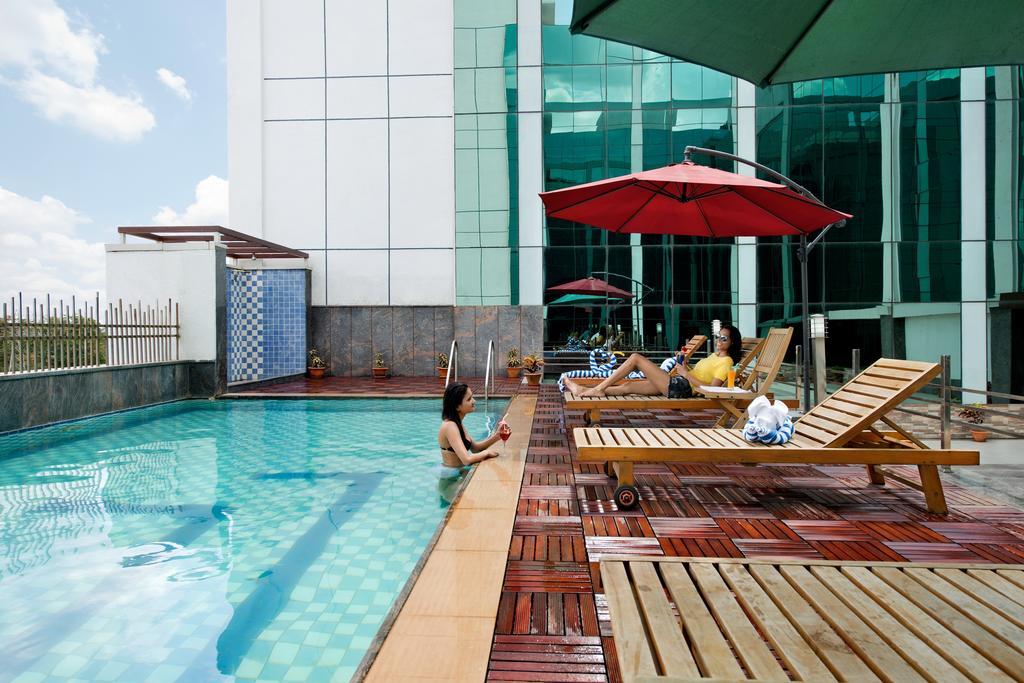 Hotel Sandy'S Tower Bhubaneswar Exterior photo